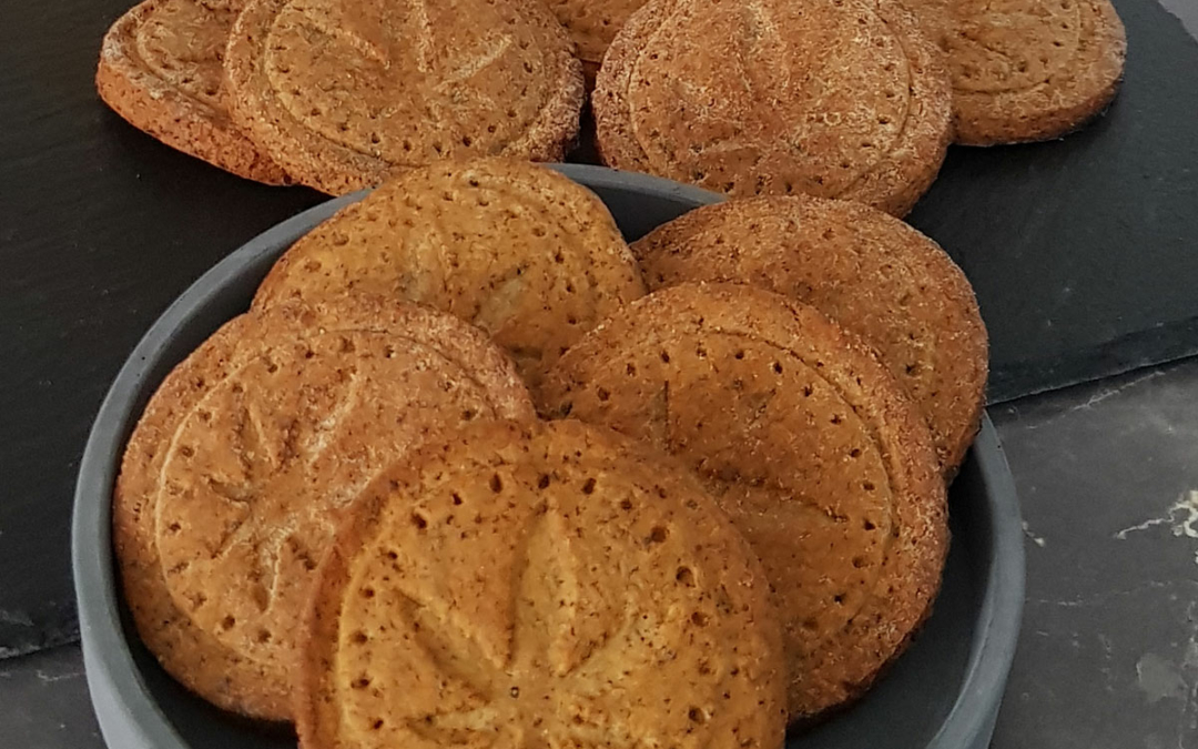 Hanf-Lebkuchen-Kekse